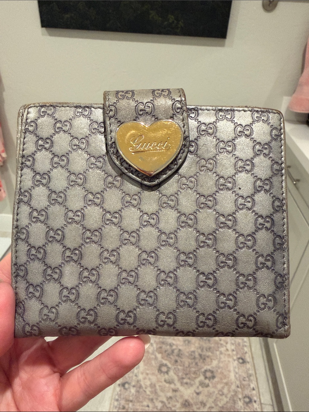 Gucci Silver/Gray Compact Lovely Heart Wallet With Gold Shield Emblem